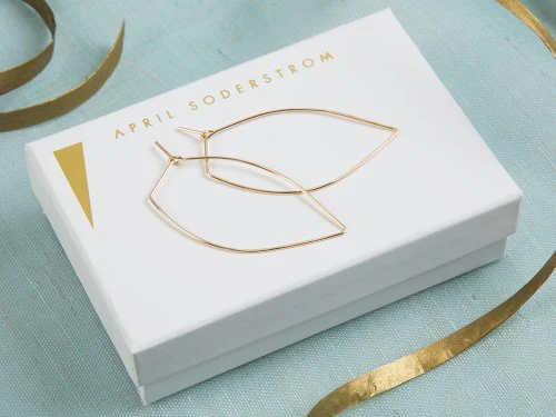 boucles-d-oreilles-feuille-poids-plume