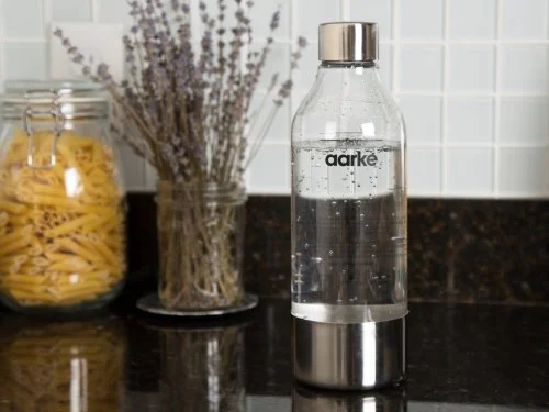 bouteille-d-eau-petillante-de-qualite-superieure