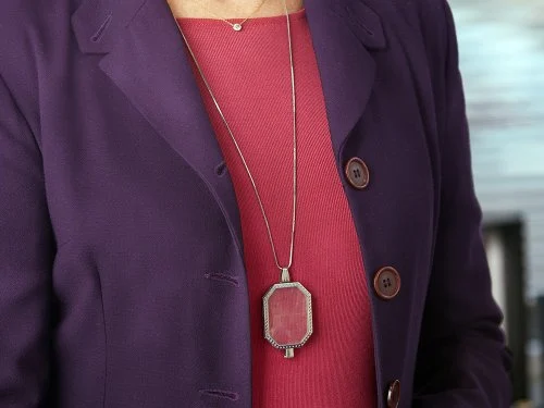 collier-pendentif-lunettes-de-lecture-pliantes