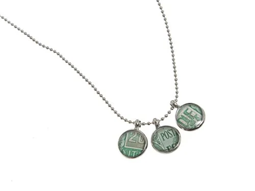 colliers-de-timbres-authentiques