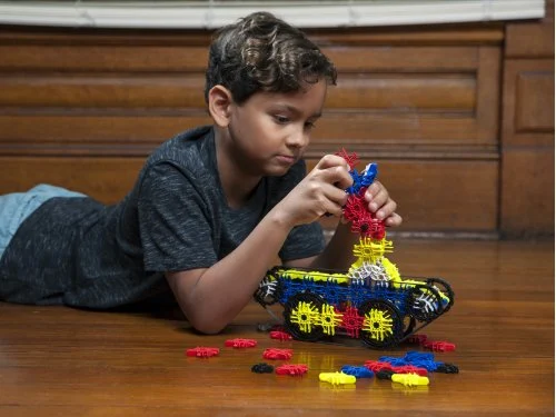 ensemble-de-jouets-de-blocs-de-construction-creatifs