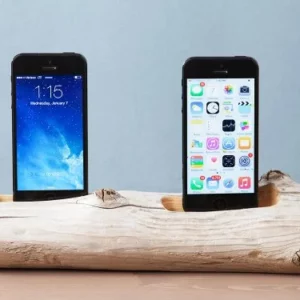 Station de chargement pour 2 téléphones en bois flotté