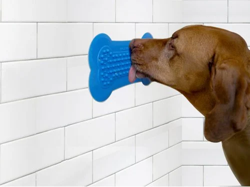tampon-a-lecher-en-silicone-pour-le-bain-pour-chien